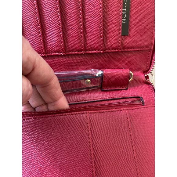 NEW Simply Noelle RFID Red Wallet Wristlet Card Slots ID Window Zipper Pockets - Picture 6 of 9